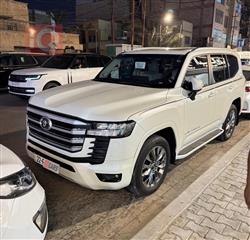 تۆیۆتا لاند کروزەر